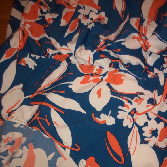 Sun & Sea Floral One Piece - Picture 2 of 7